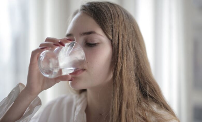 Health benefits of drinking water first thing in the morning